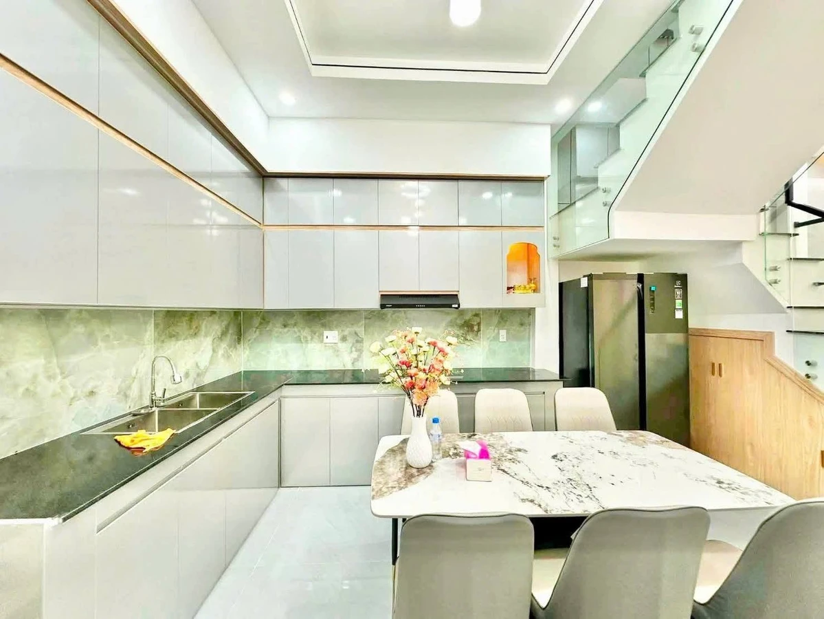 Bán nhà 2 tầng 92m² đầy đủ nội thất Lê Văn Sỹ Quảng Ngãi - Ảnh thu nhỏ 3