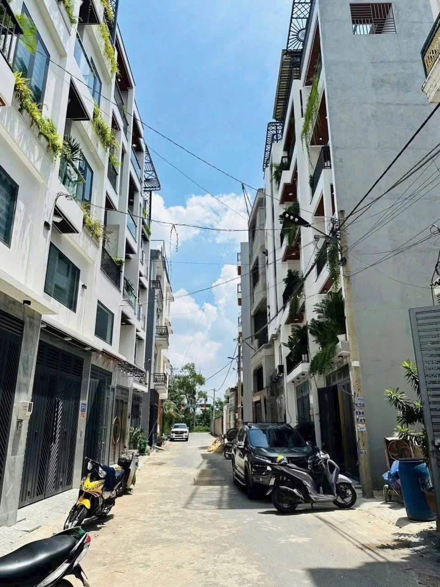 Bán nhà phố mới xây hẻm xe hơi 8m đường Hiệp Thành 51, Quận 12, 53m2, 4PN 5WC - Ảnh thu nhỏ 3