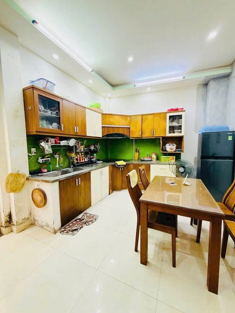 Bán nhà 2 tầng 120m2 Bình Thạnh, gần trung tâm, 8.48 tỷ - Ảnh thu nhỏ 3