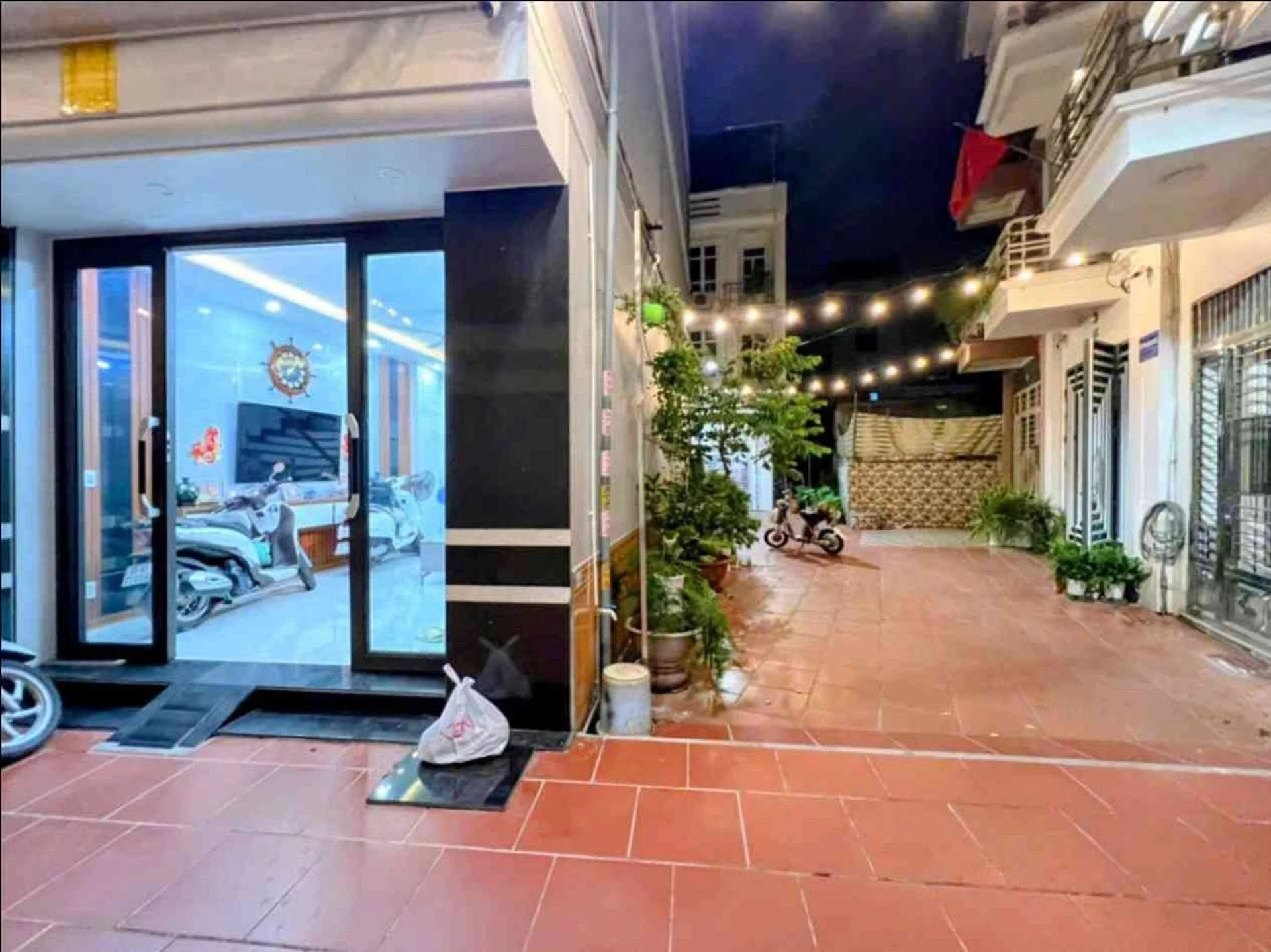 Bán nhà 46m² × 4 tầng lô góc 3 thoáng Nguyễn Văn Linh 4,25 tỷ - Ảnh 1