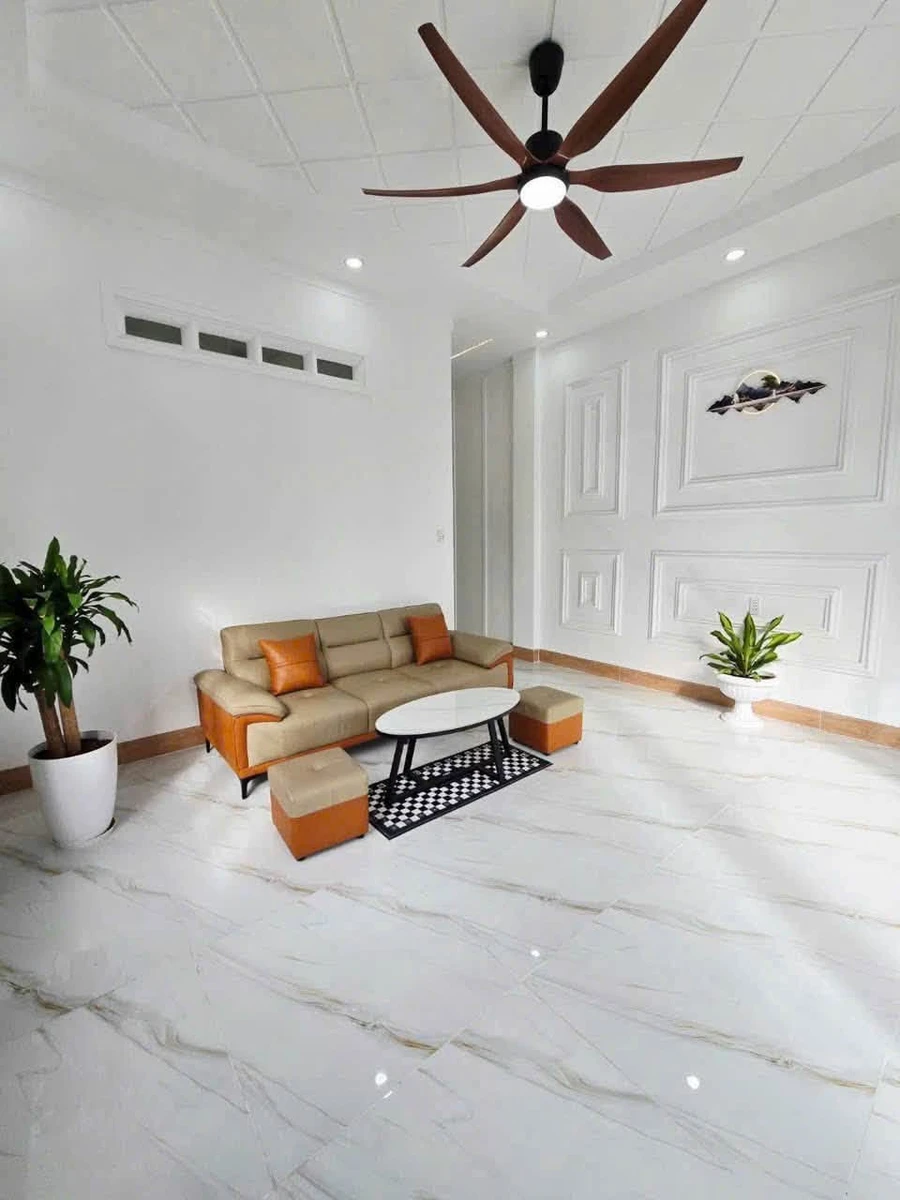 Bán nhà tân cổ điển 5x29m, 3 phòng ngủ, hẻm 40 Nguyễn Văn Linh, Phường Long Hoa, Tây Ninh - Ảnh thu nhỏ 3