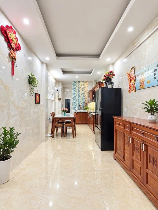 Bán nhà 3 PN 27m² 5 tầng 5.9 tỷ Đoàn Thị Điểm Đống Đa