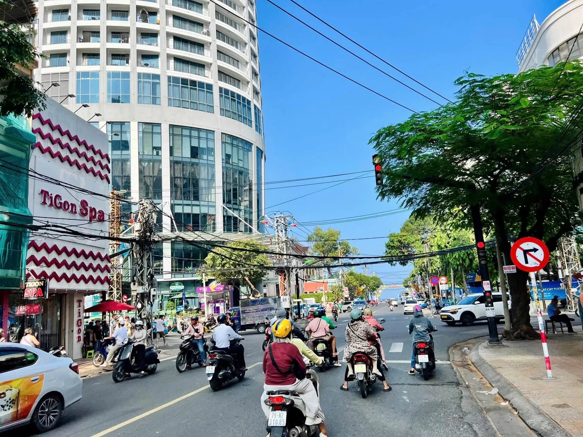 Bán nhà 3 tầng sổ hoàng công Nha Trang 4,85 tỷ - Ảnh 1