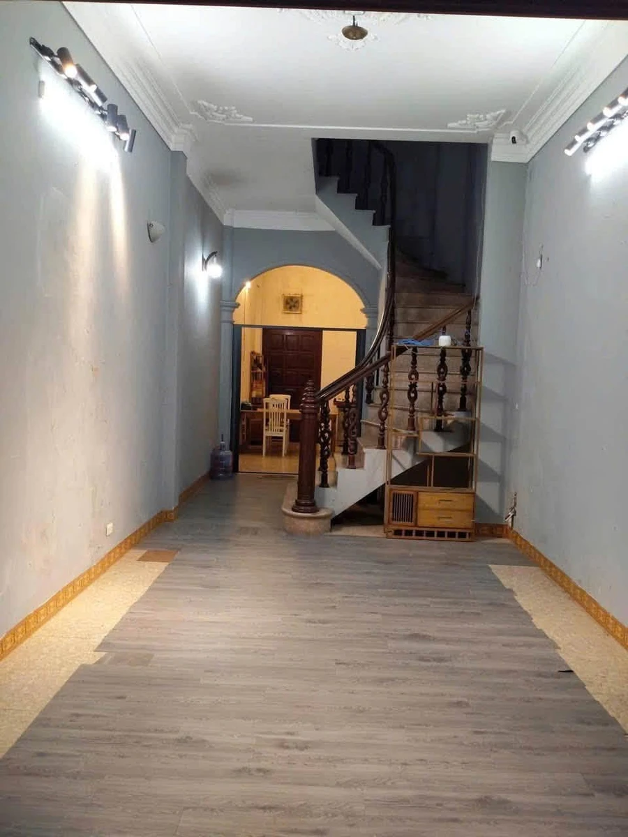 Cho thuê nhà nguyên căn 5 phòng ngủ 60m² Hoàng Quốc Việt - Ảnh thu nhỏ 3