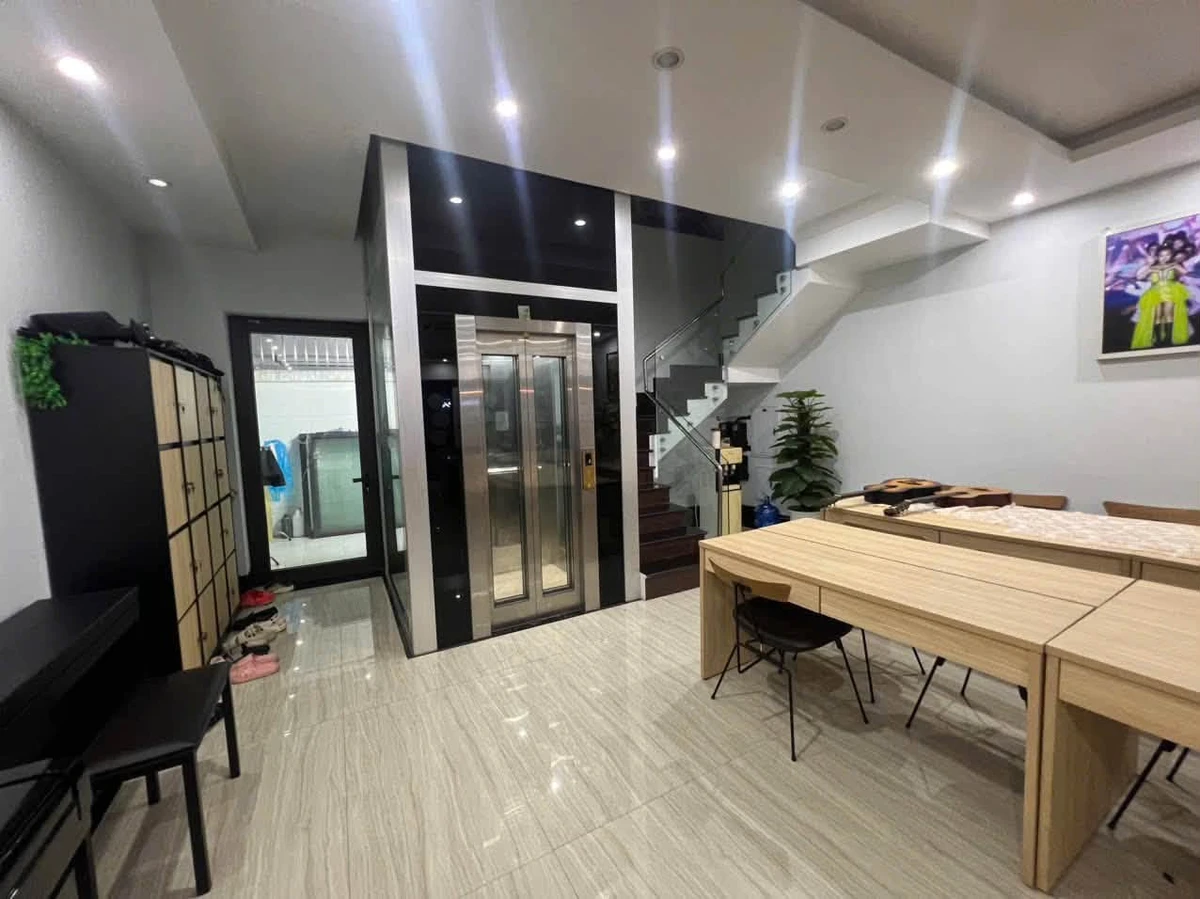 Bán nhà phố 4 tầng 96m² tại Vinhomes Bến Đoan - Ảnh thu nhỏ 3