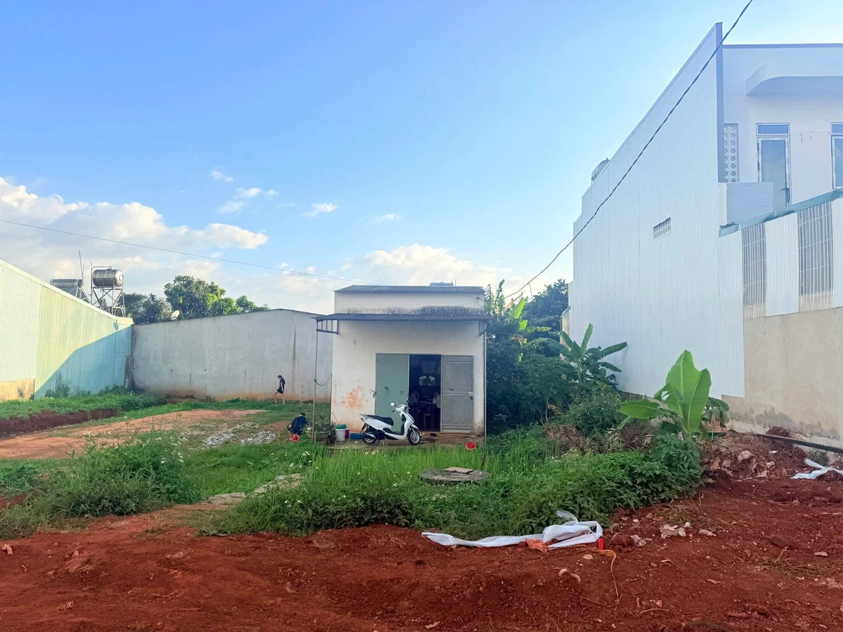 Bán đất 100m² có nhà cấp 4 Lê Duẩn Pleiku - Ảnh 1