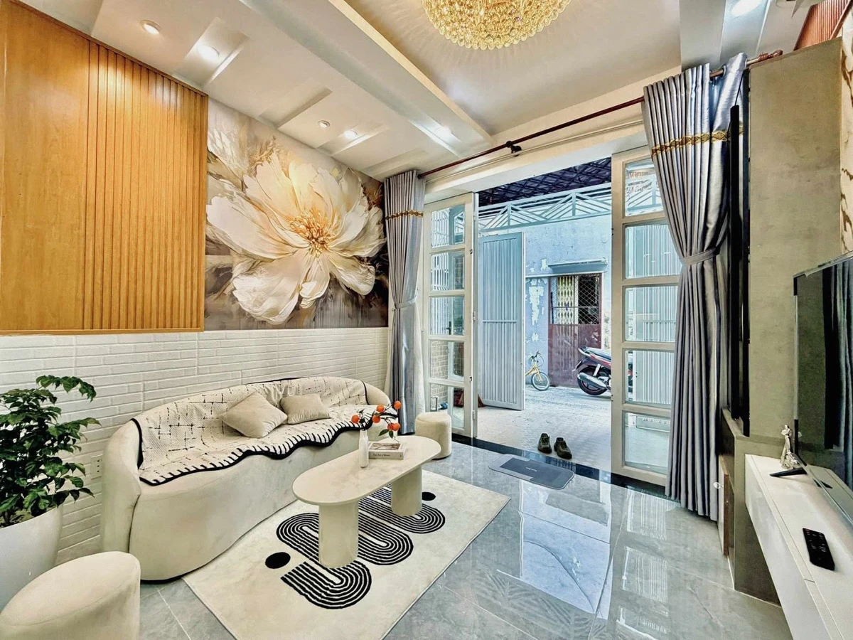 Bán nhà 4 tầng hẻm thông mặt tiền Phan Văn Trị, 140m², 5PN, 6.8 tỷ - Ảnh thu nhỏ 4