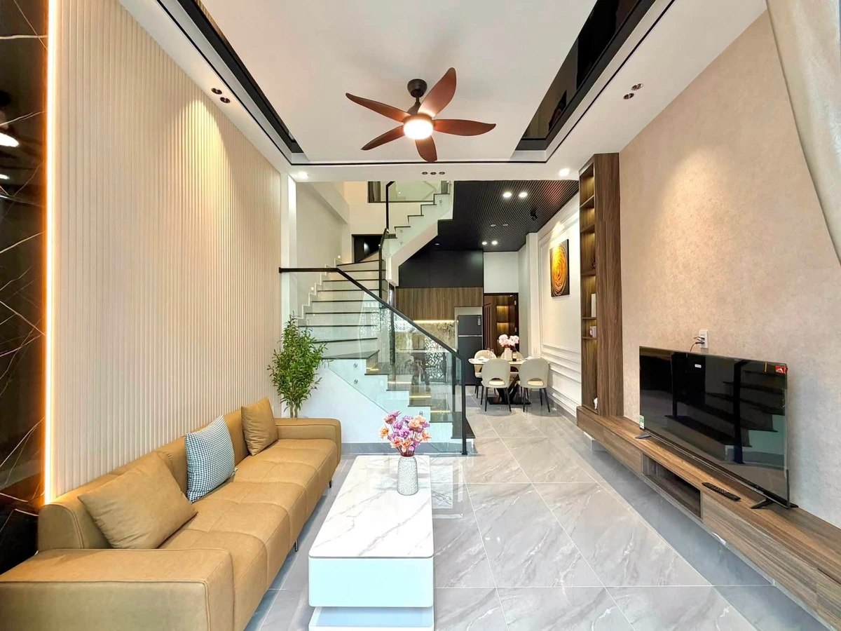 Bán nhà 3 tầng 64m² Phạm Văn Nghị Quận 7 - Ảnh 1
