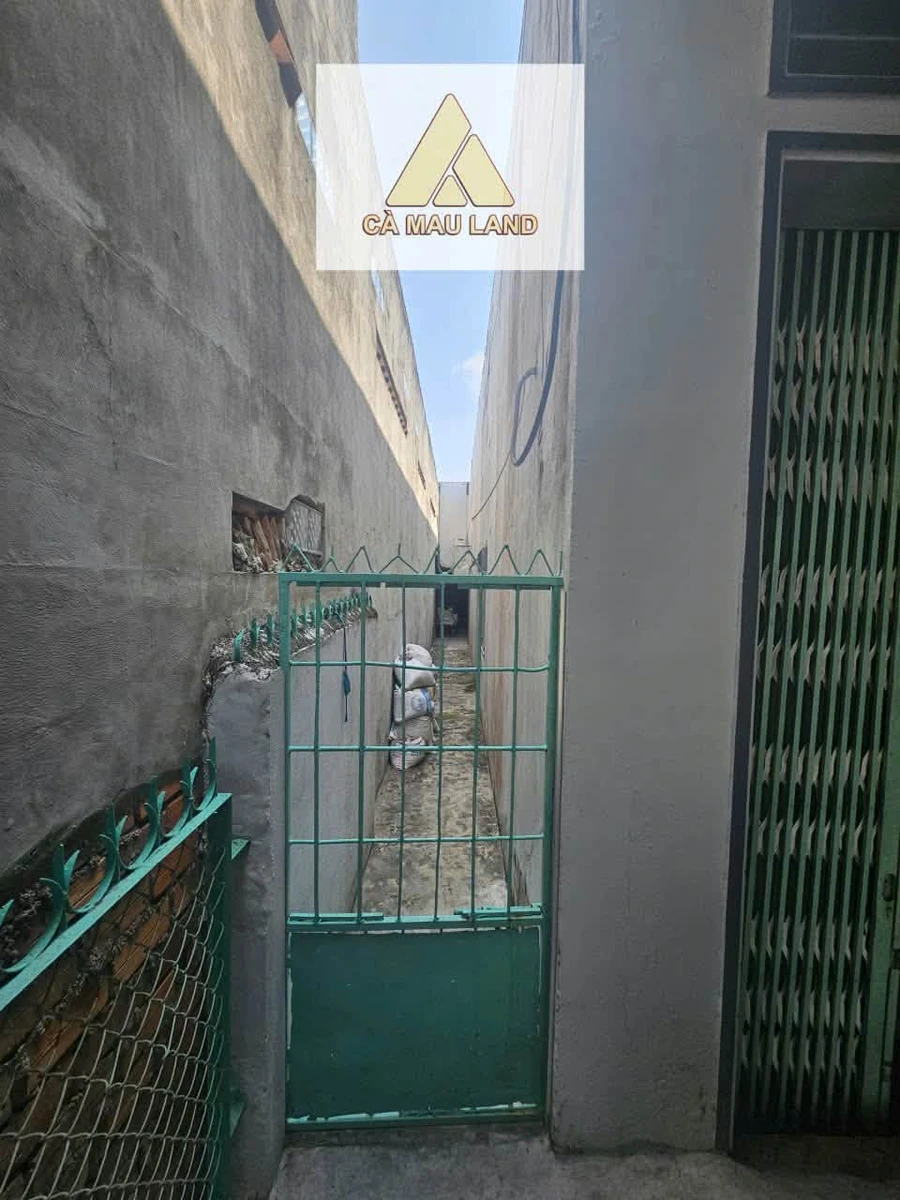 Bán nhà đường Lê Vĩnh Hòa, Cà Mau, 200m², 2 PN, 2 tỷ - Ảnh thu nhỏ 2