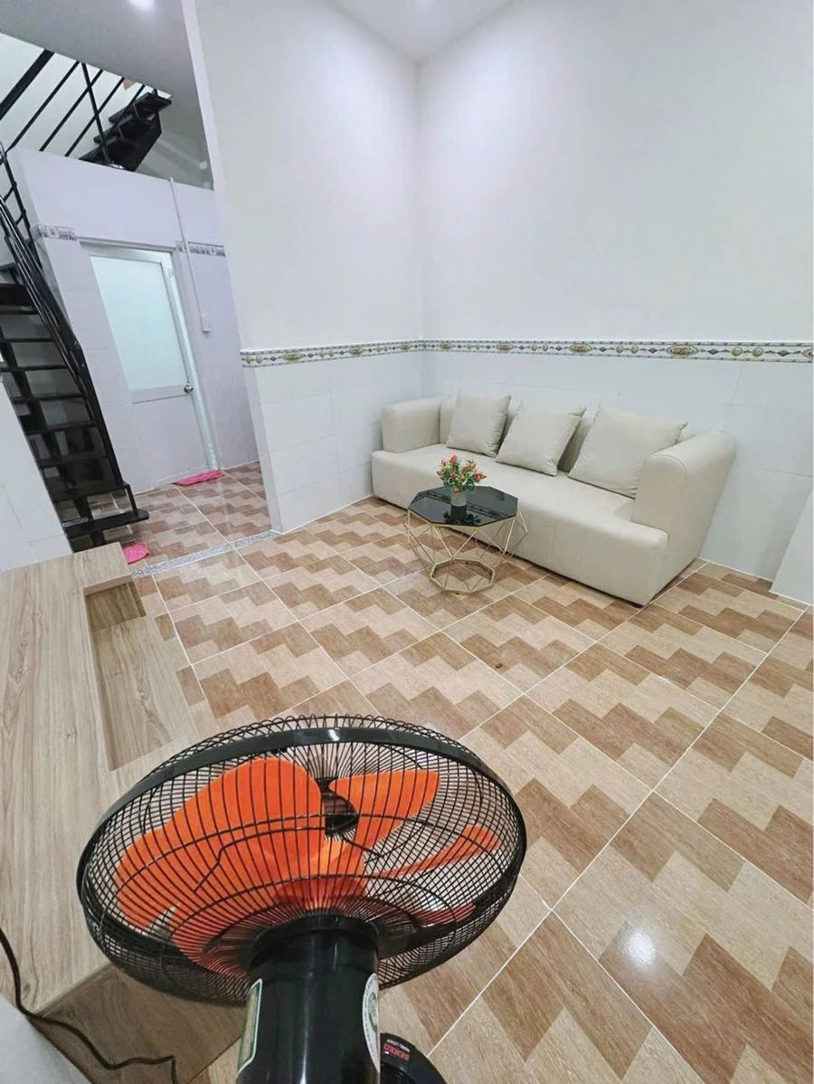 Bán nhà hẻm ô tô 4 tầng 30m² gần chợ Bà Chiểu, Bình Thạnh, hơn 4 tỷ - Ảnh thu nhỏ 2
