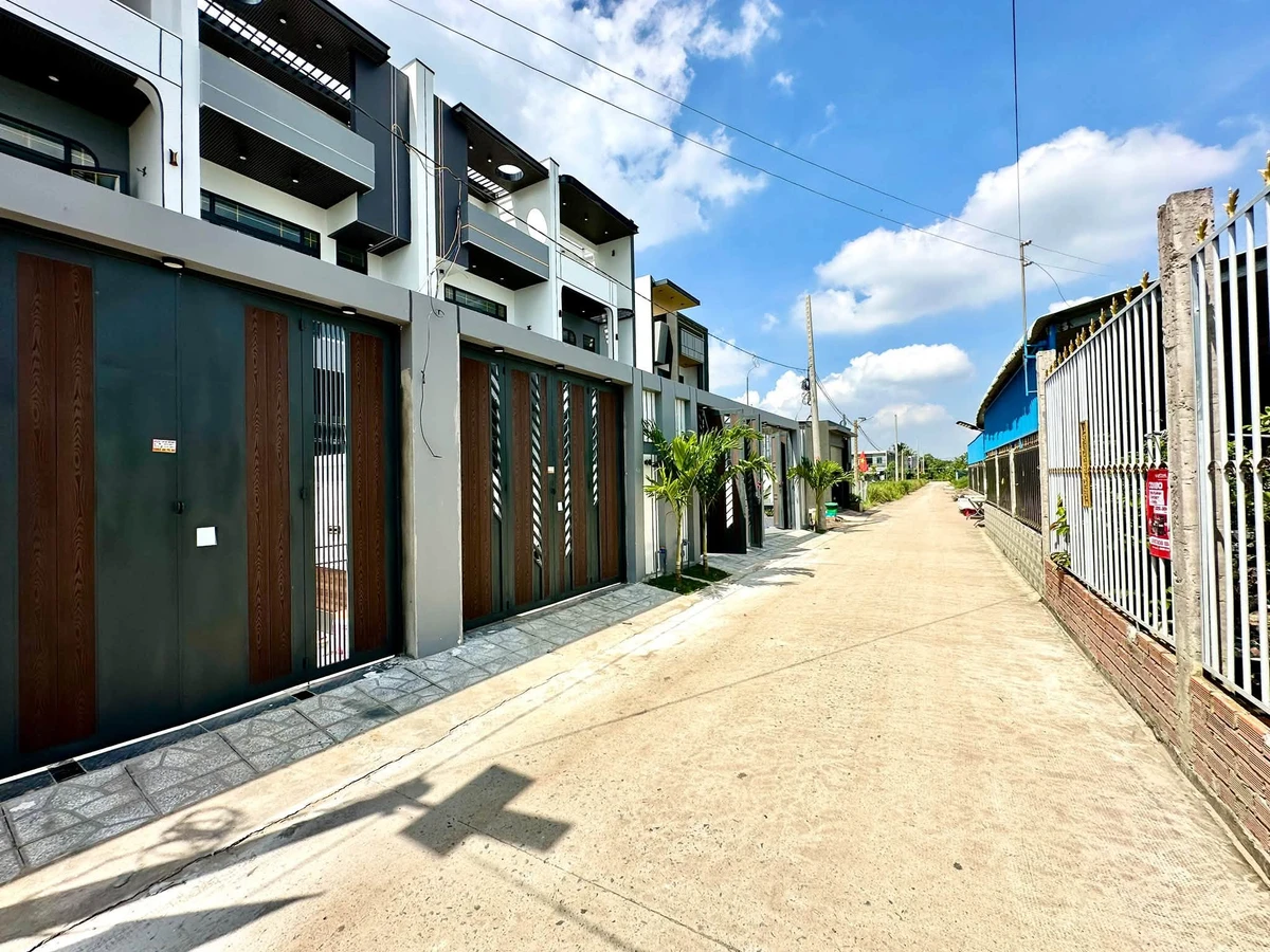 Nhà lầu sân vườn mặt tiền Long Thượng 146m² 3PN - 3 tỷ - Ảnh thu nhỏ 2