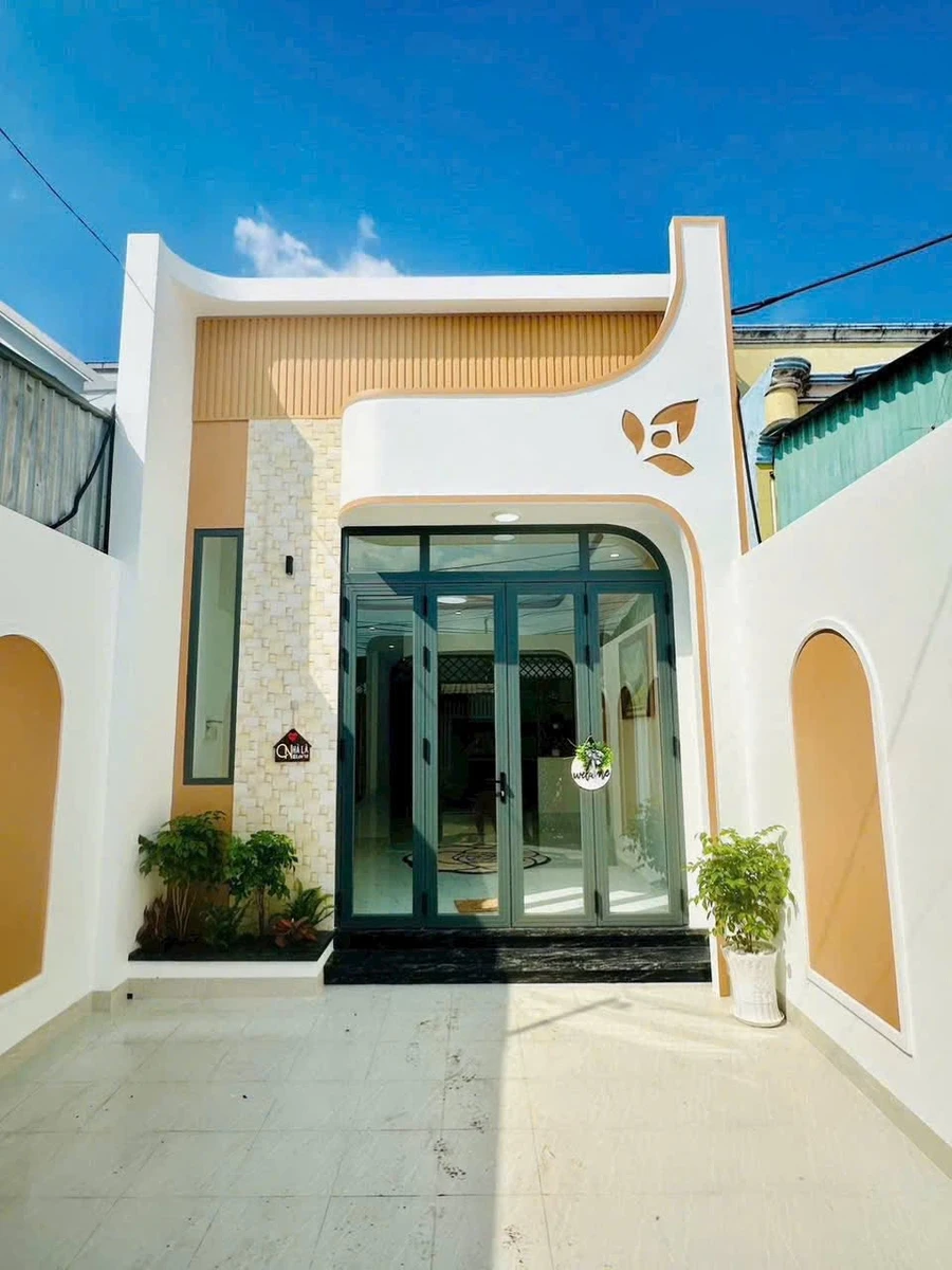 Bán nhà mặt tiền Lê Anh Xuân An Giang 108m² giá 2 tỷ 180 triệu - Ảnh 1