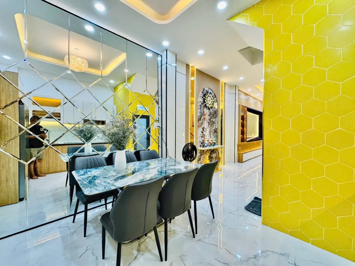 Bán nhà 4 tầng 50m2 Trần Bình Trọng, Bình Thạnh 8.65 tỷ - Ảnh thu nhỏ 3