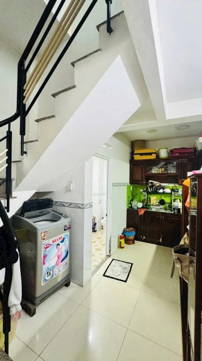 Bán nhà 2 tầng 30m² Đoàn Văn Bơ Quận 4, 3.5 tỷ - Ảnh thu nhỏ 4