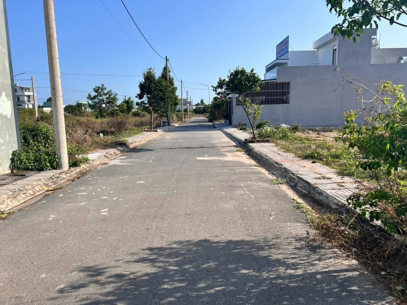 Bán lô đất 5x20m thổ cư 80m2, sổ hồng riêng tại Đất Lan Anh 1, Hòa Long, Bà Rịa