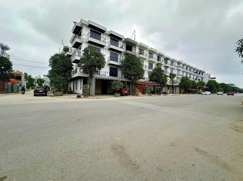 Bán đất 2 mặt tiền 67,5 m² Phường Nam Ngạn