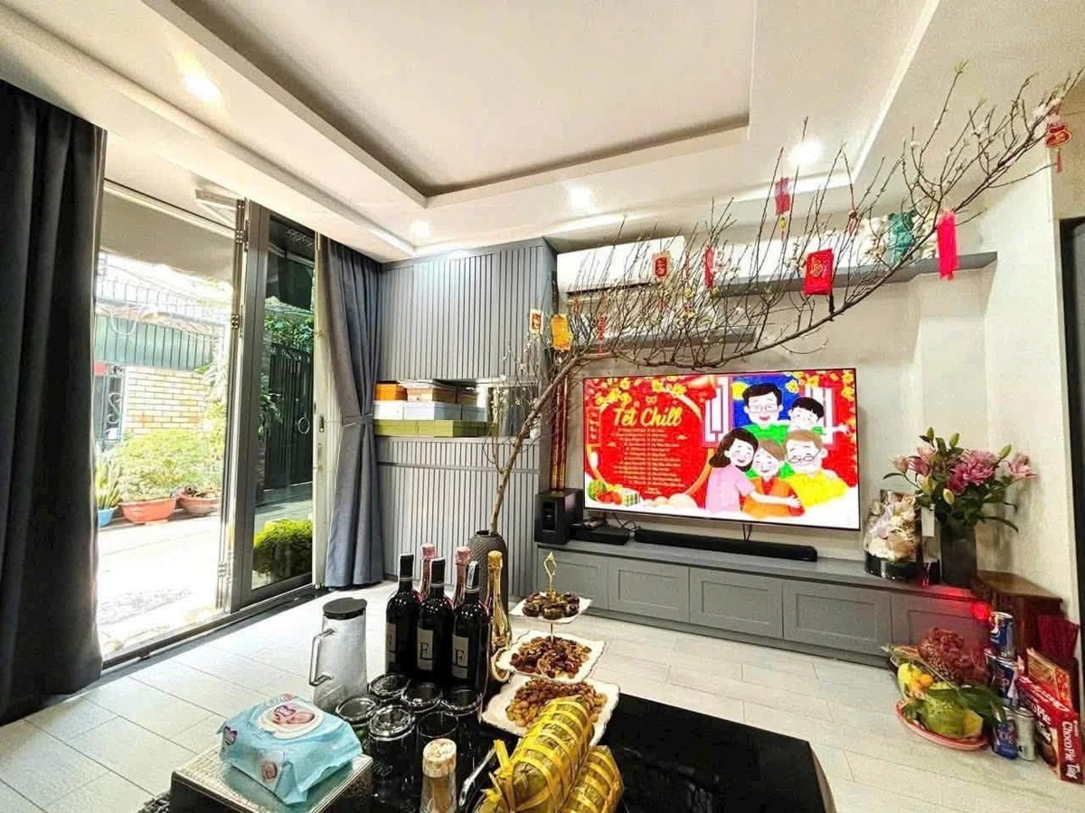 Bán nhà phố 4 tầng, 30m² 7,65 tỷ trên Lê Văn Sỹ - Ảnh thu nhỏ 2