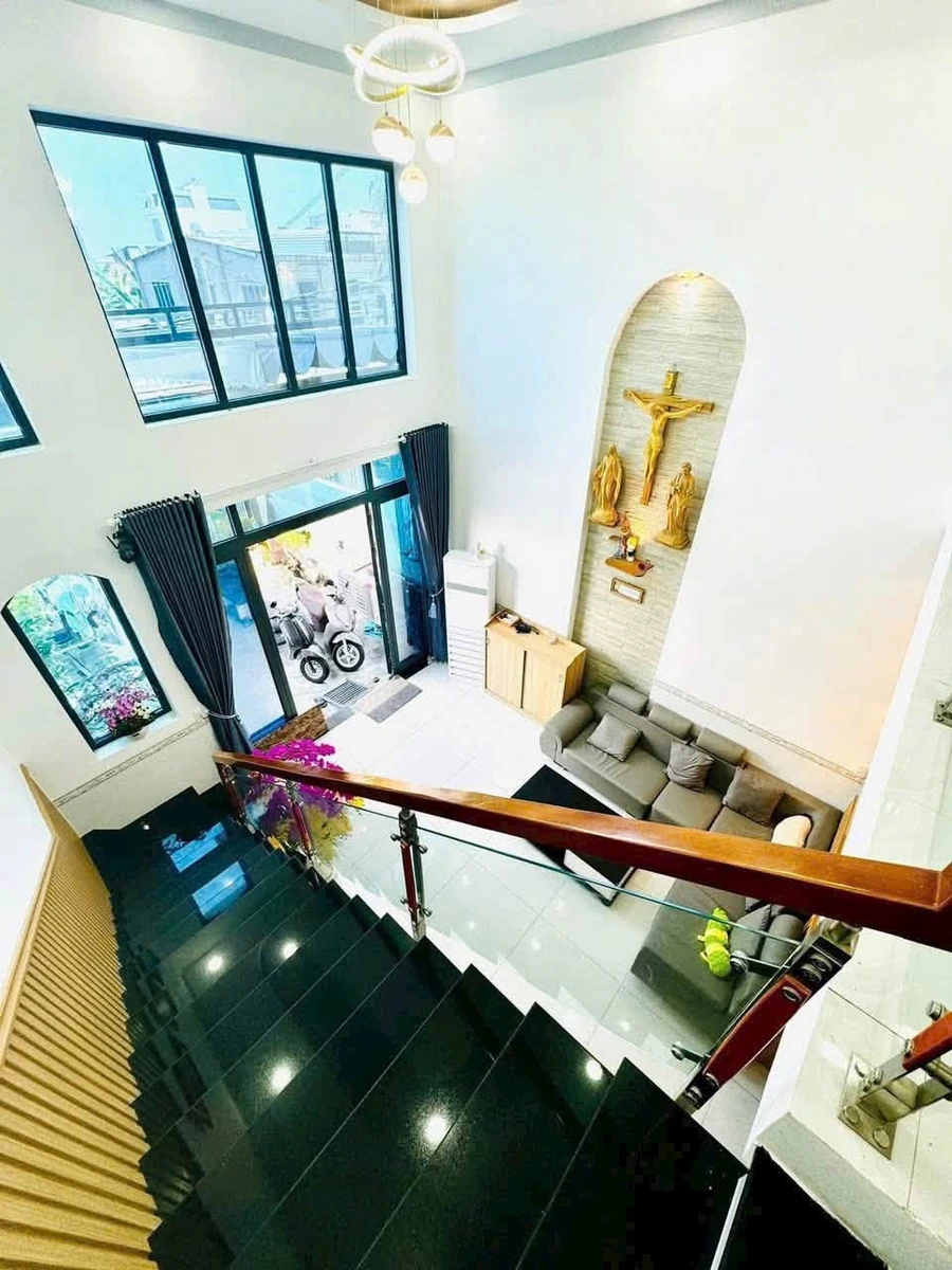 Bán nhà lầu Phường Long Bình, Hóc Môn, 100m², 3 phòng ngủ, 3 tỷ 450 triệu - Ảnh thu nhỏ 3