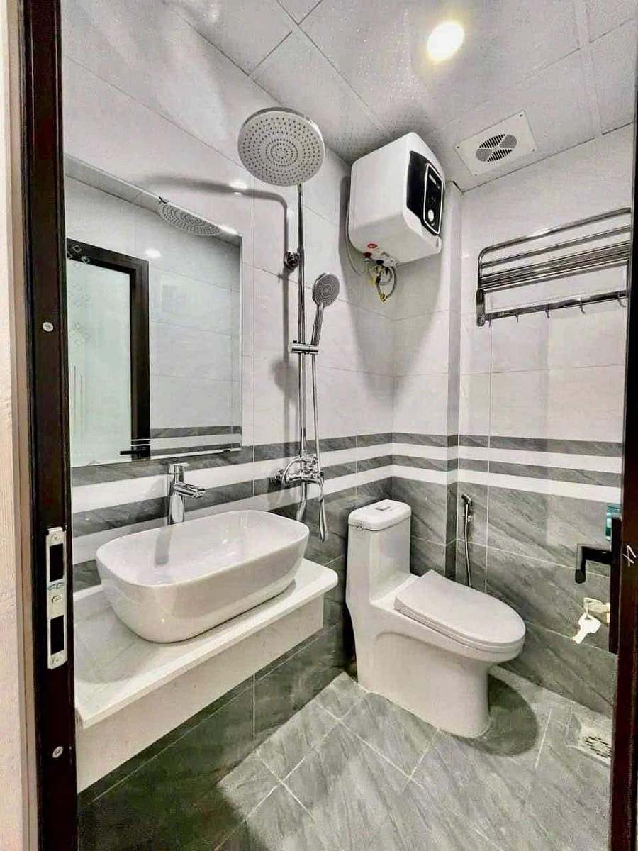 Cho thuê căn hộ 2 phòng ngủ 40m² Lạc Long Quân, Tây Hồ - Ảnh thu nhỏ 4
