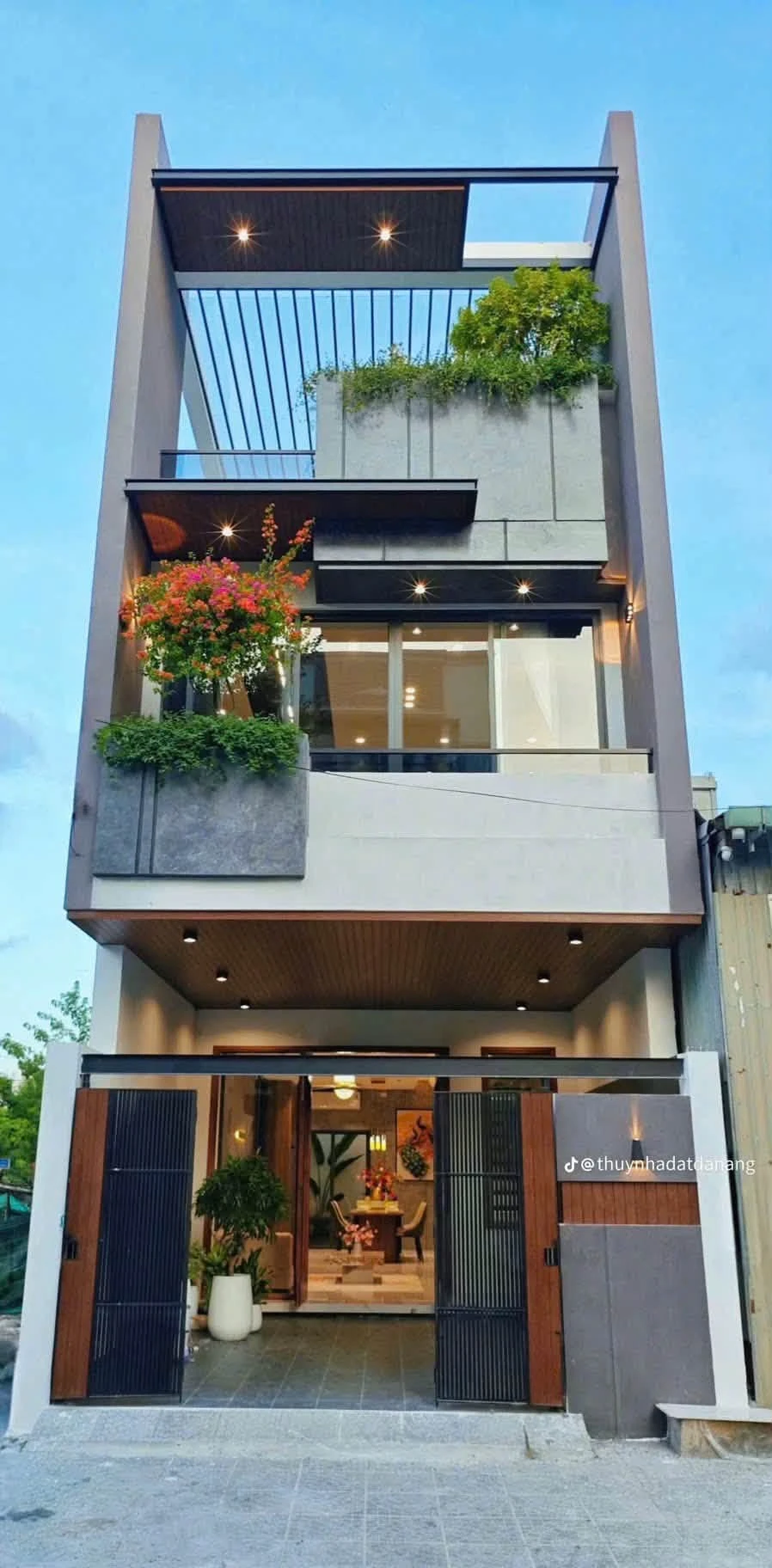 Bán 2 căn nhà trệt lầu Phạm Văn Thuận 4x19.5, 3PN - Ảnh 1