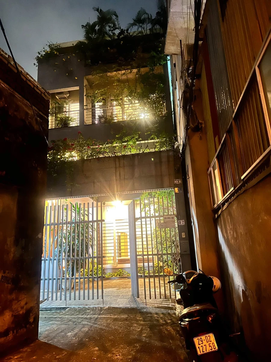 Cho thuê nhà 3 tầng, 4 phòng ngủ 150m² Thạch Bàn 22 triệu/tháng - Ảnh thu nhỏ 2