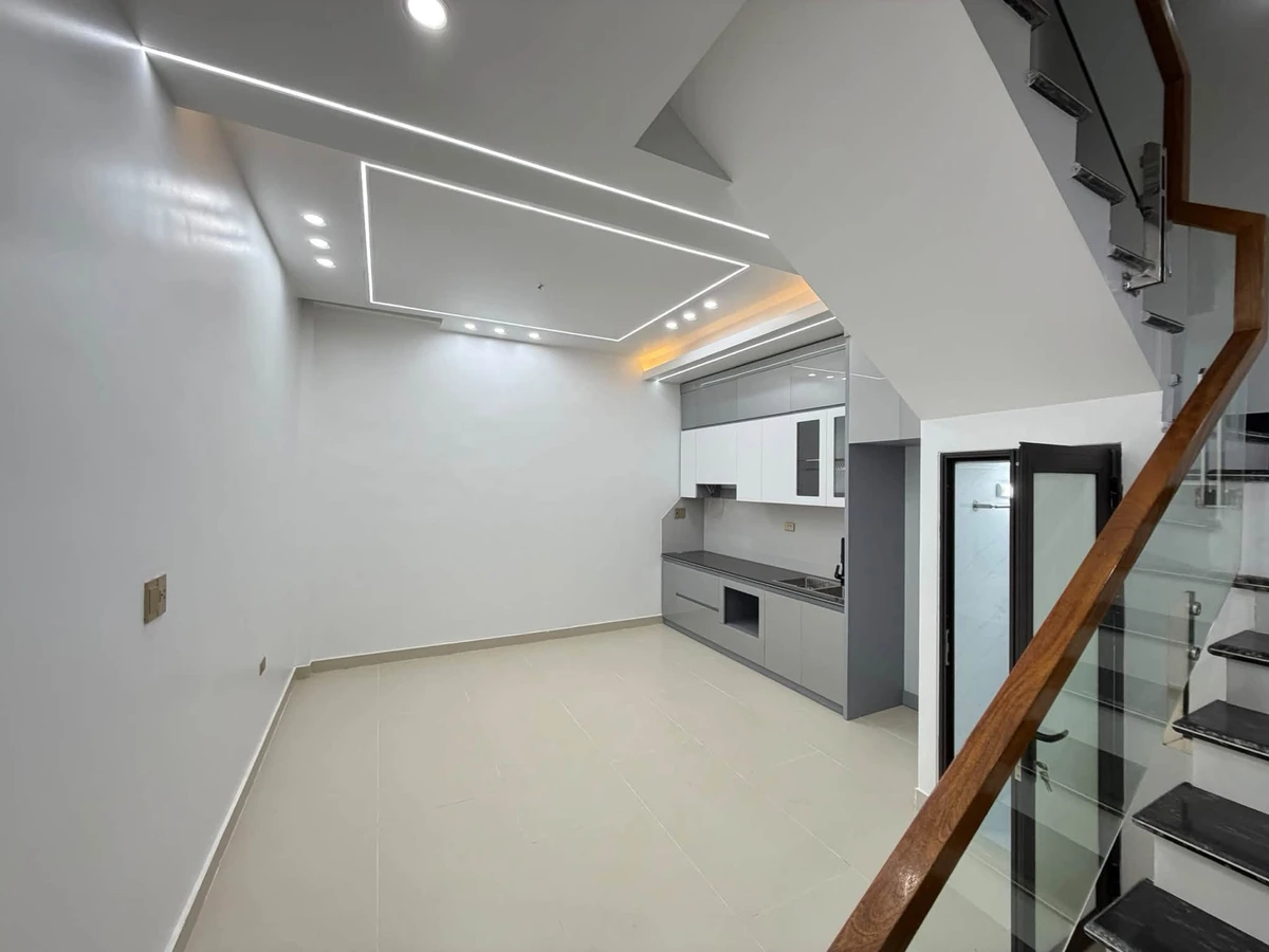 Bán nhà phố 46m² 4 tầng 4 PN gần Aeon Mall Bình Chánh - Ảnh thu nhỏ 4