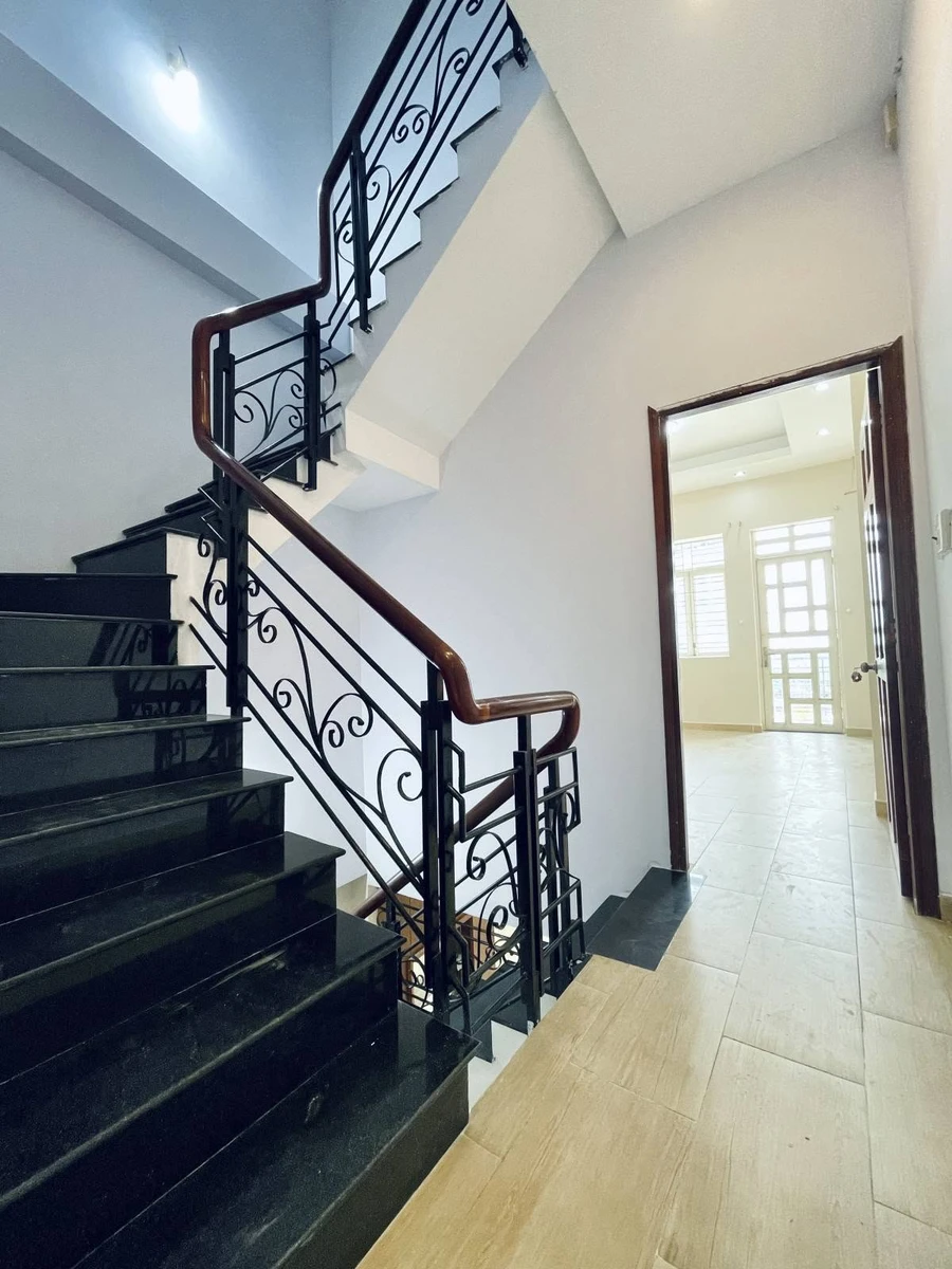 Bán nhà 4 tầng, 78m² mặt tiền Nguyễn Trung Trực, Bình Thạnh, 9 tỷ - Ảnh thu nhỏ 4