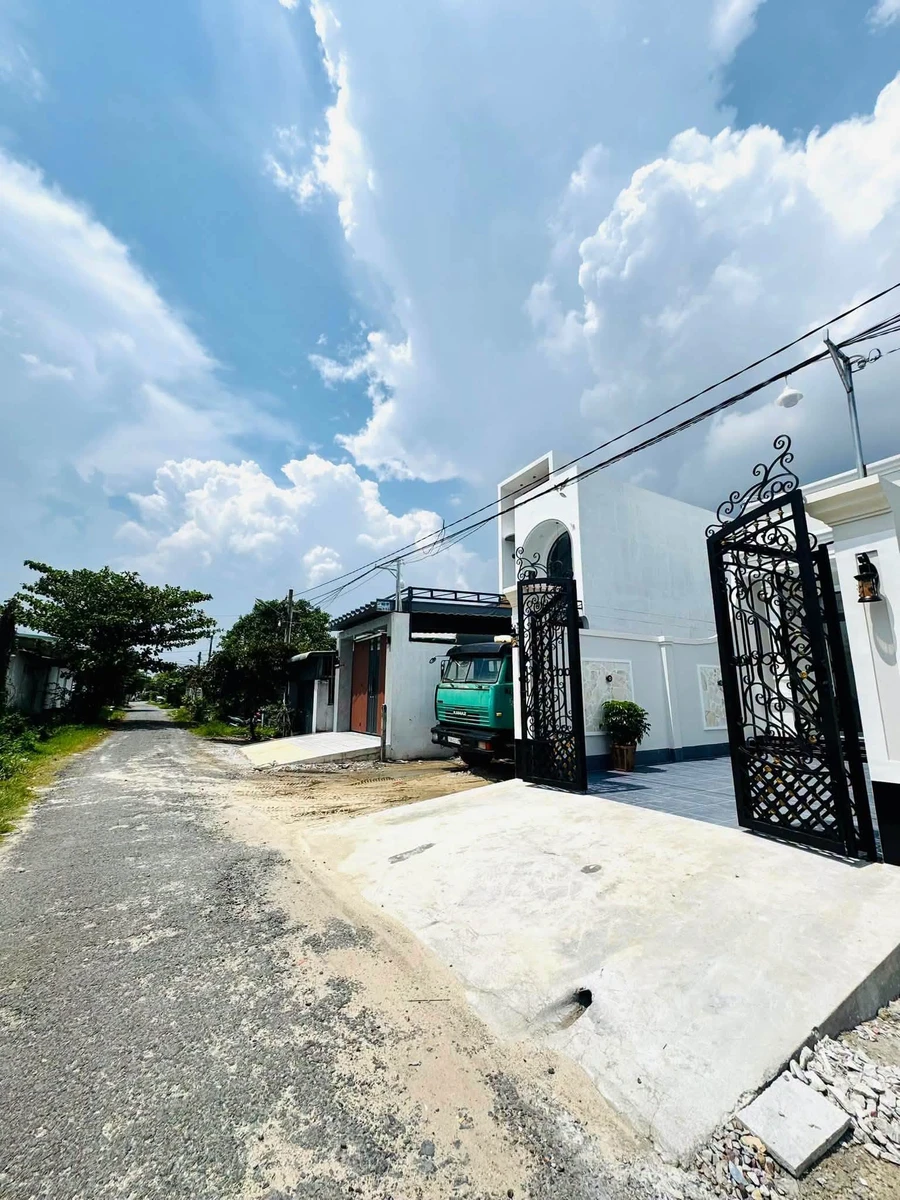 Bán nhà 3PN 134m² Long Hoa Tây Ninh, 1 tỷ 860 triệu - Ảnh 1