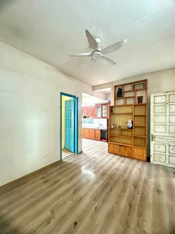 Bán căn hộ 60m² view Hồ Tây 4,8 tỷ