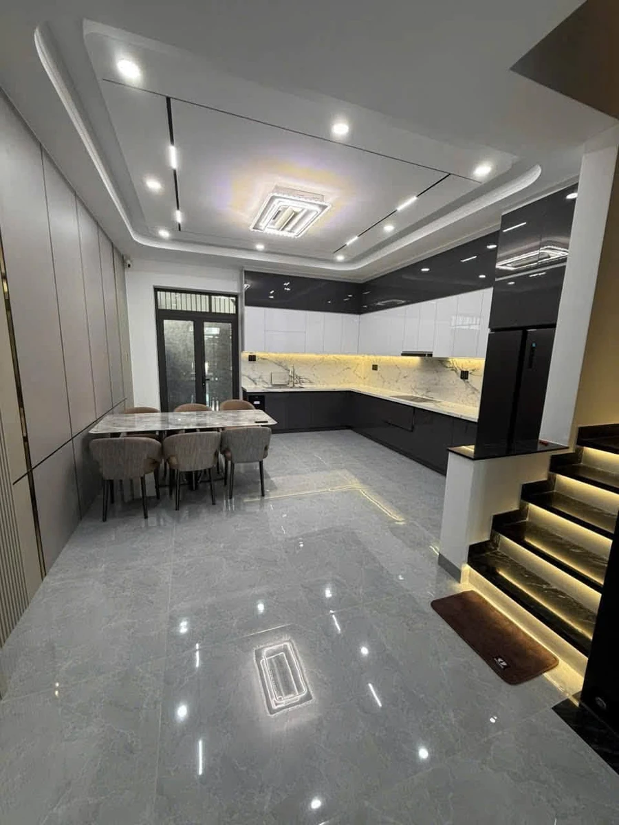 Bán nhà 3 tầng 100m² thang máy cảm ứng Nha Trang 9,35 tỷ - Ảnh thu nhỏ 3