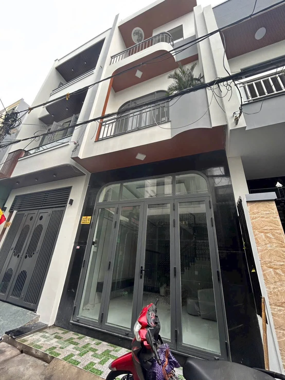 Bán nhà 3 tầng 47m² hẻm Hoàng Văn Thụ, Quy Nhơn, 3 phòng ngủ - Ảnh 1