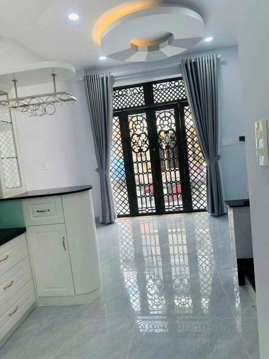 Bán nhà mặt tiền 3 tầng 8,65 tỷ Diên Hồng, Bình Thạnh - Ảnh thu nhỏ 2