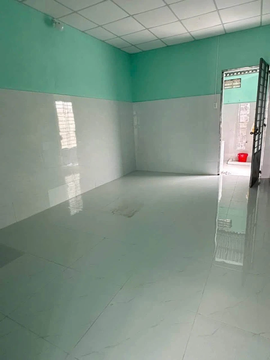 Cho thuê nhà mới xây mặt tiền đường Nguyễn Huệ, 50m2, phường An Hội, Vĩnh Long - Ảnh thu nhỏ 2