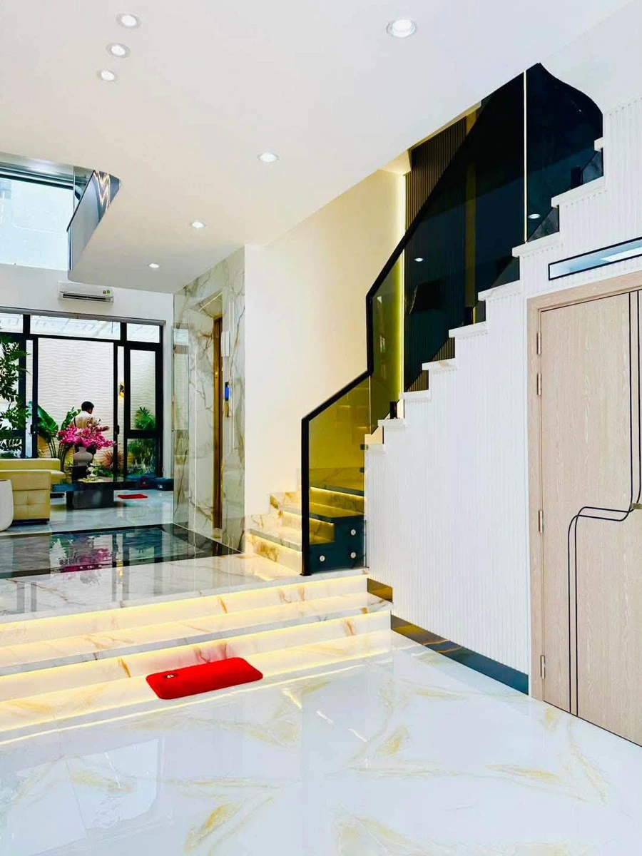 Bán nhà 5 lầu có thang máy 80m² đường Lê Văn Quới Bình Tân - Ảnh thu nhỏ 3