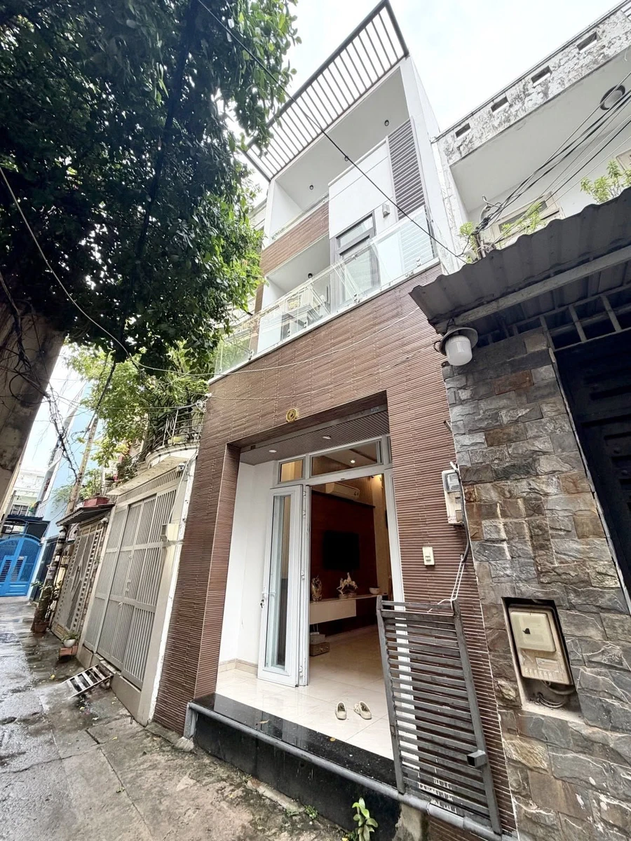 Bán nhà phố 3 tầng 45m² full nội thất Nguyễn Xí 8.99 tỷ - Ảnh 1