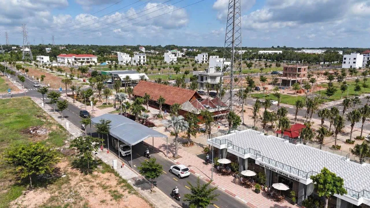 Bán lô đất 70m² mặt tiền QL14 Visip II 350 triệu - Ảnh thu nhỏ 4