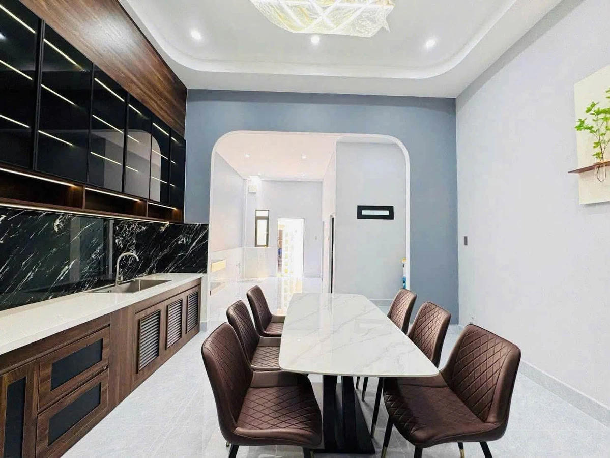 Bán nhà phố 108m² 3PN mặt tiền Ngọc Hân Công Chúa - Ảnh thu nhỏ 3