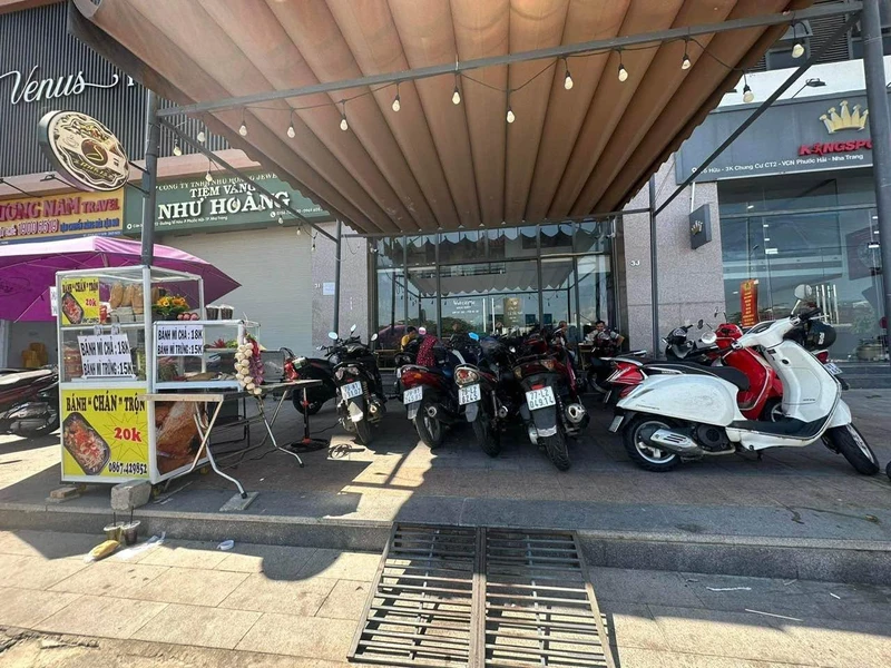 Cho thuê shophouse 183m² mặt tiền Tố Hữu, Tân Phú