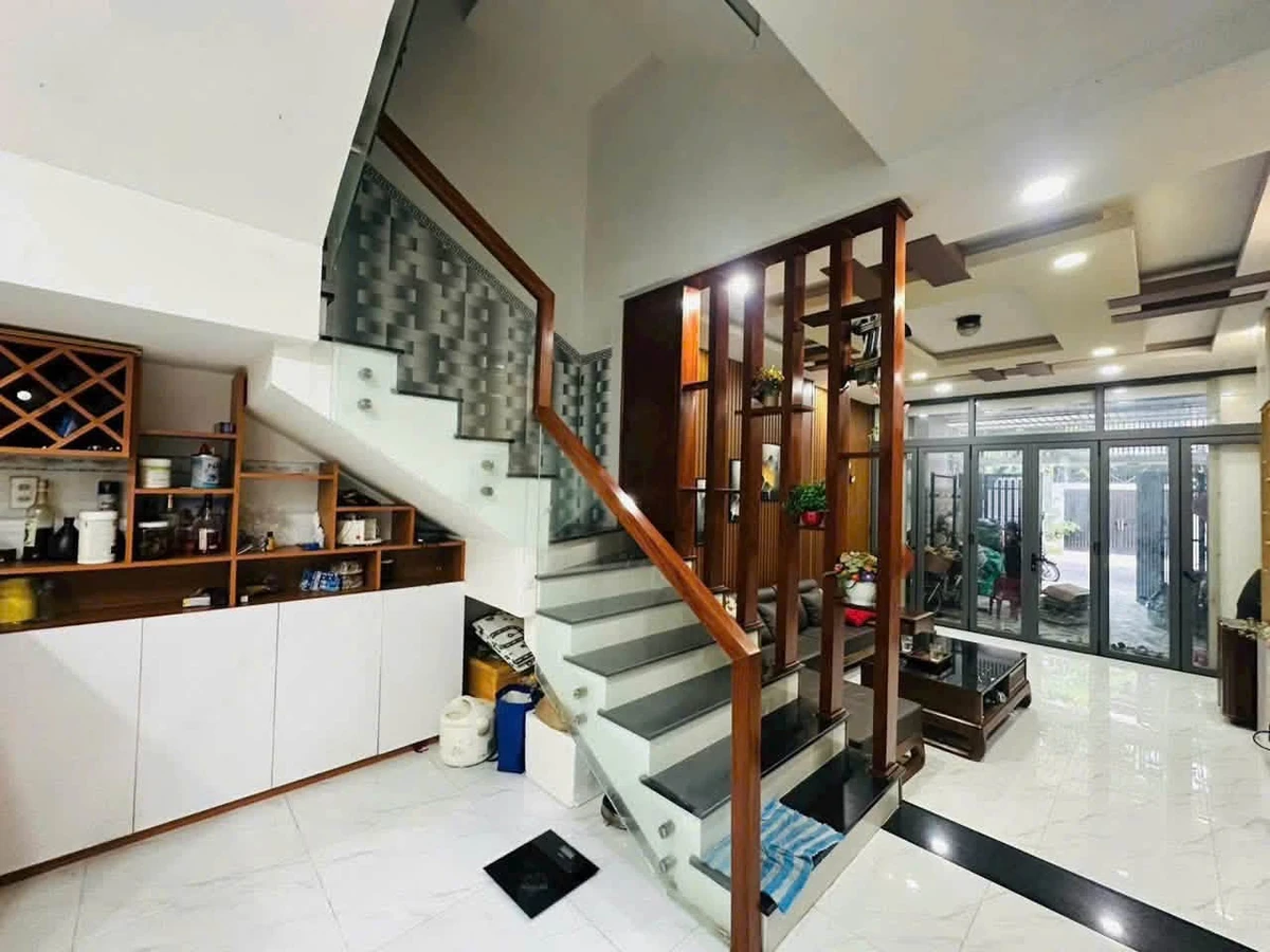 Bán nhà 3.5 tầng 80m² Nha Trang giá 8 tỷ - Ảnh thu nhỏ 5