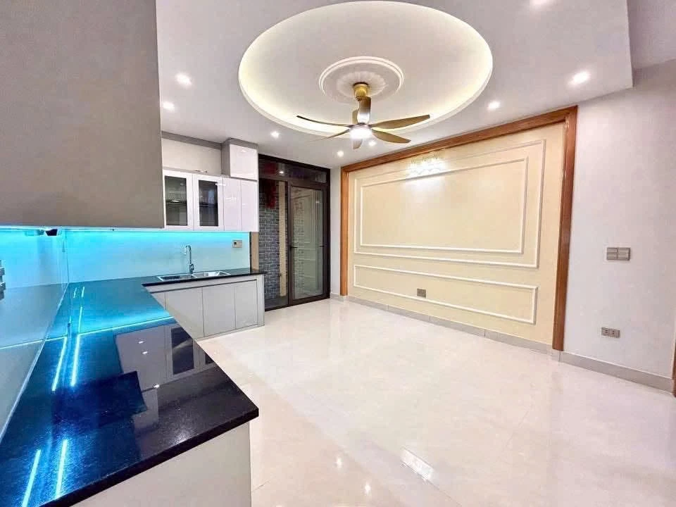 Bán nhà 4 tầng 290m² có thang máy TP Hải Phòng 5,95 tỷ - Ảnh thu nhỏ 4