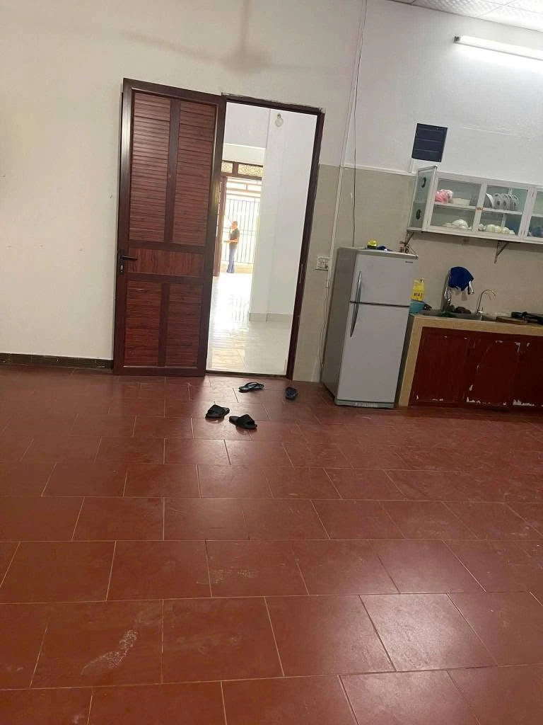 Bán nhà mặt tiền Lý Đạo Thành, Tân Bình, 135m², 1.7 tỷ - Ảnh thu nhỏ 2