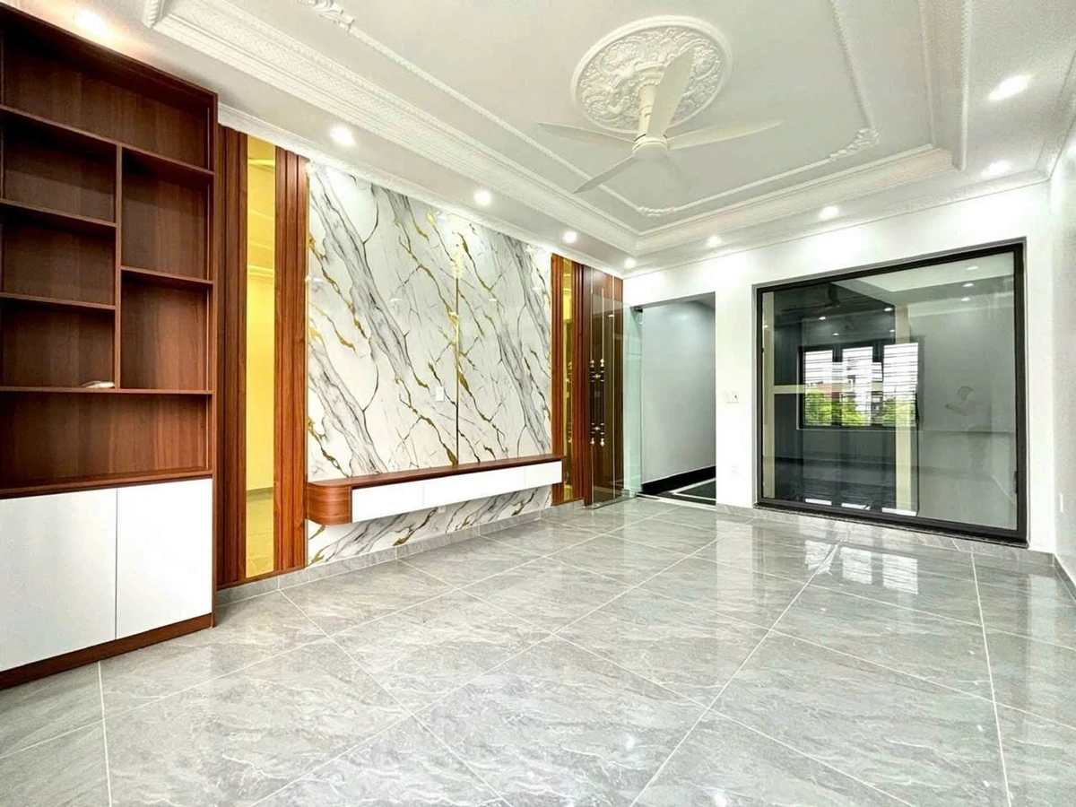 Bán nhà mặt đường độc lập 70m2 có thang máy khu Đằng Hải, Hải Phòng, giá hơn 6 tỷ - Ảnh thu nhỏ 2