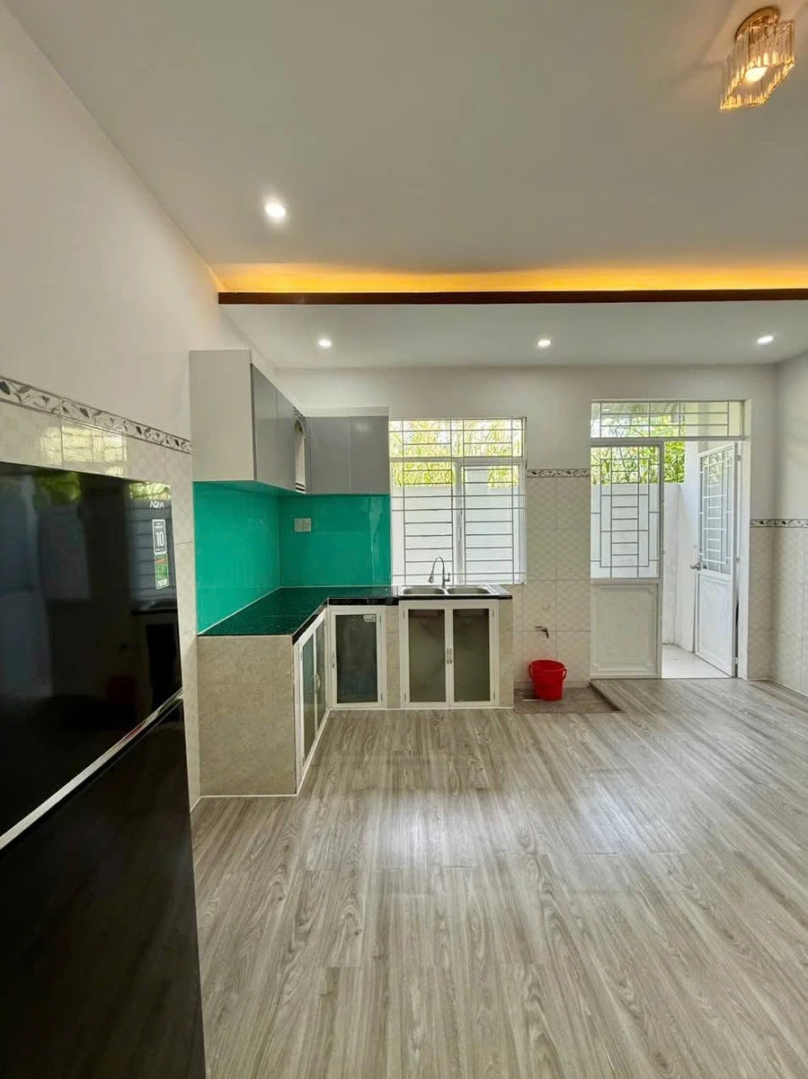 Bán nhà 2 phòng ngủ 69.5m² gần chợ 30/4 Bình Chánh 1.39 tỷ - Ảnh thu nhỏ 4