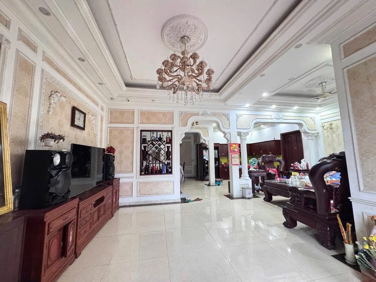 Bán biệt thự 266m² mặt tiền 15m Trần Hưng Đạo Lào Cai - Ảnh thu nhỏ 4