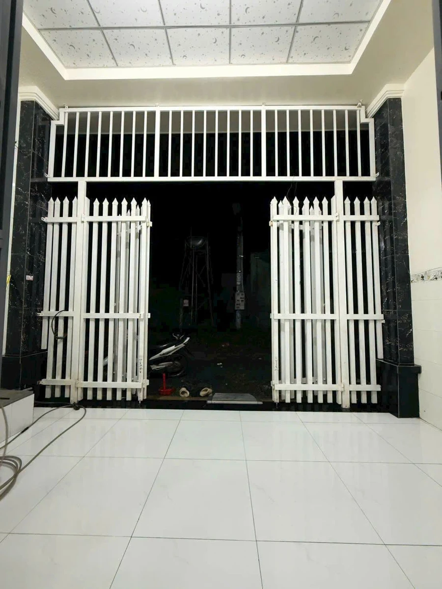 Bán nhà 92m² mặt đường 10m Tây Ninh 690 triệu - Ảnh 1