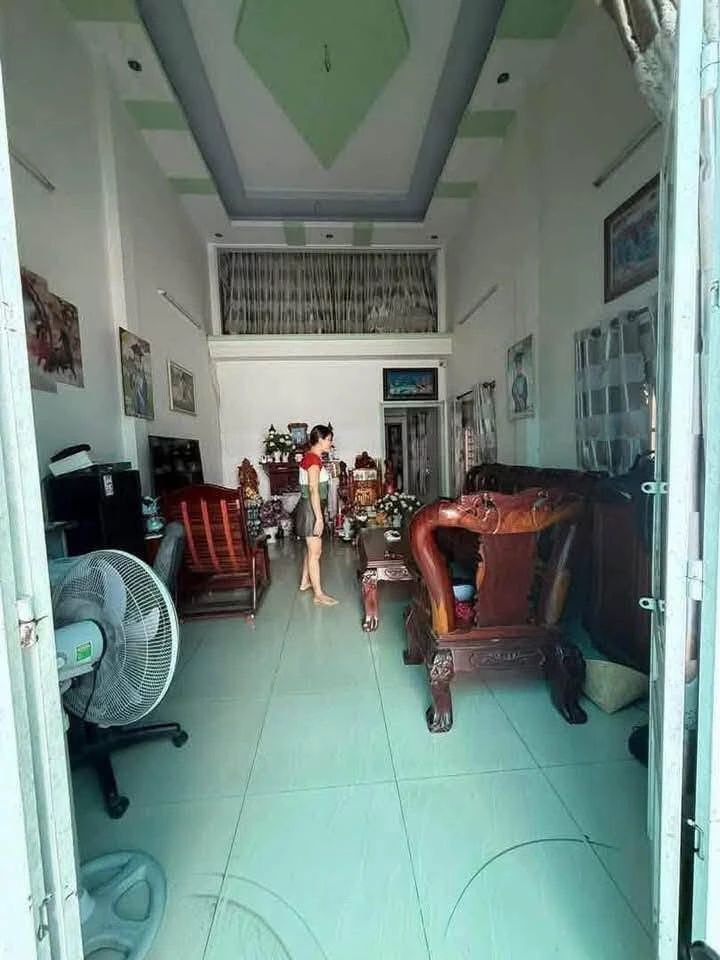 Bán nhà gác lửng Lái Thiêu 91m2 giá 3tỷ950 - Ảnh thu nhỏ 3