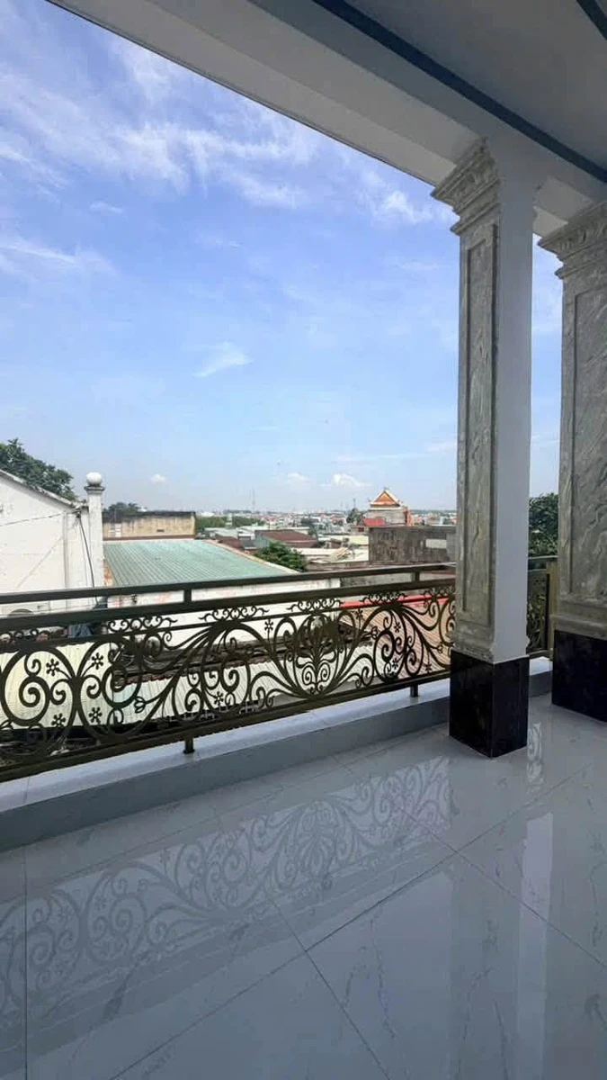 Nhà bán 1 trệt 1 lầu 80m² Phước Tân, Bình Dương - Ảnh thu nhỏ 2
