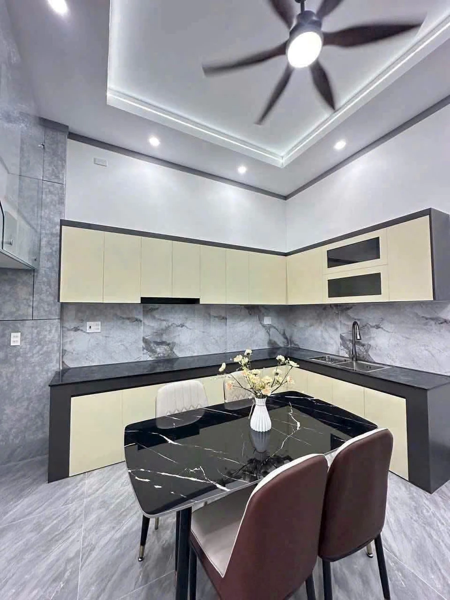 Bán căn nhà lầu 150m² 3 phòng ngủ Trảng Dài 3.85 tỷ - Ảnh thu nhỏ 4
