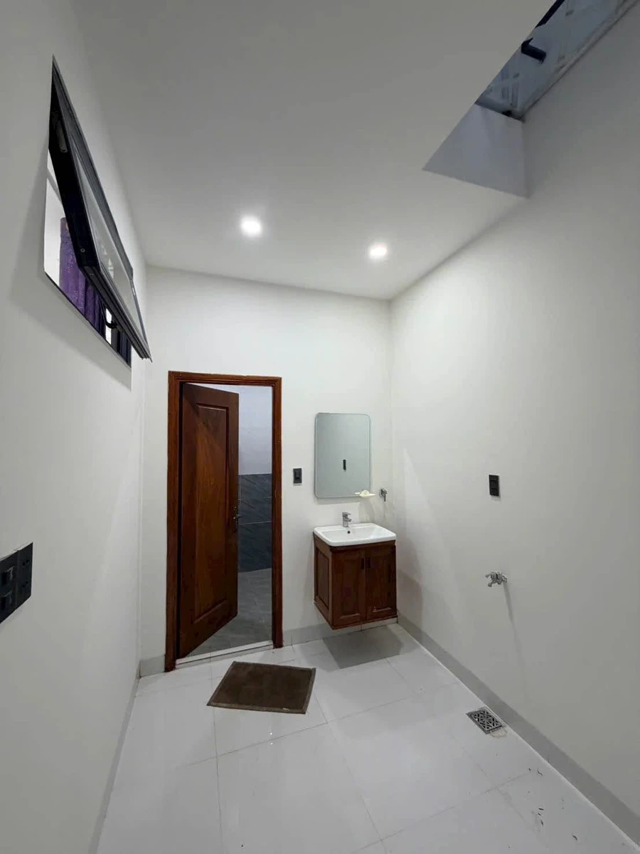 Bán nhà mặt tiền A6 Phạm Ngũ Lão nở hậu 107m2, 2 phòng ngủ, giá 4,6 tỷ - Ảnh thu nhỏ 4