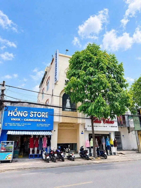 Bán nhà mặt tiền 110m2 Phạm Văn Thuận, Đồng Nai 12,9 tỷ